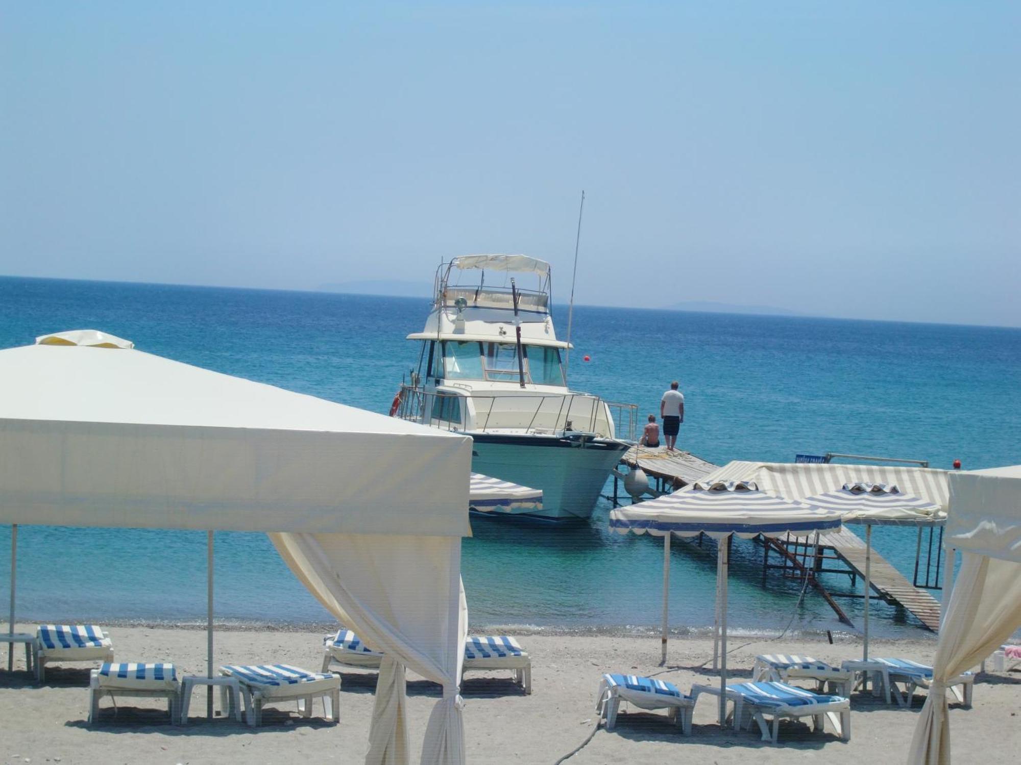 Sacallis Inn Beach Hotel Kefalos  Exterior photo